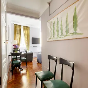 Aparthotel Palazzo Salviati By Varental, Florenz