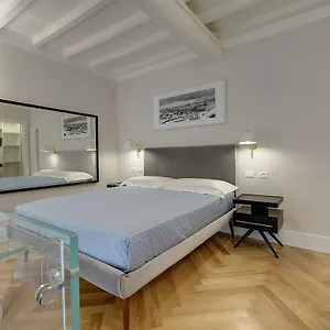  Bed & Breakfast Tailor House